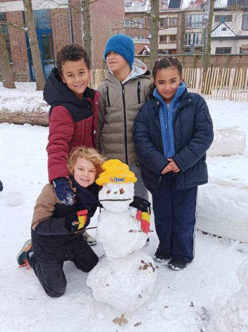 spelende kinderen